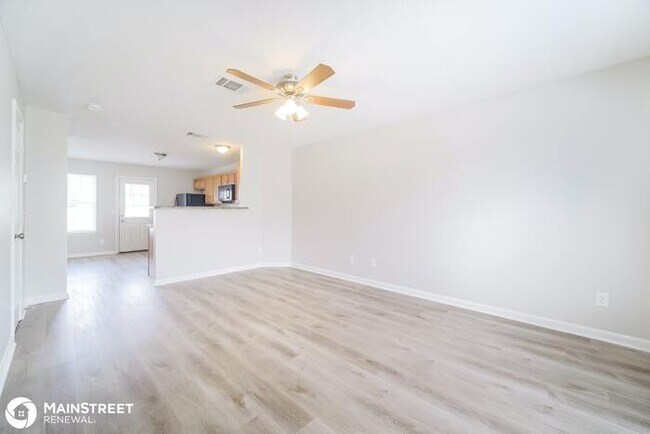 Building Photo - 6035 Cullen Dr, La Vergne, TN 37086