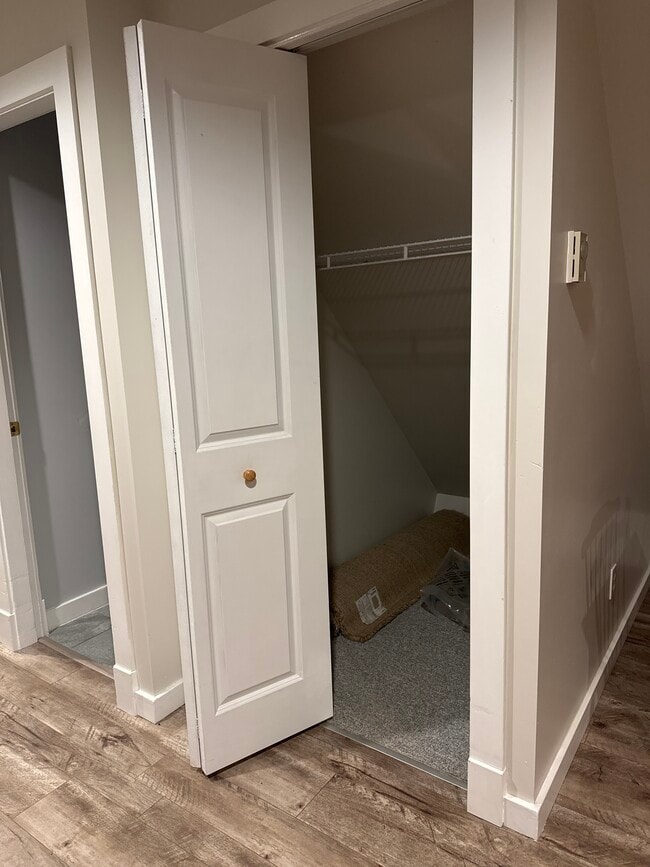 Building Photo - 210 Sixth Av