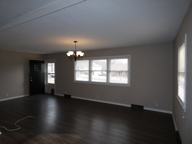 Foto del edificio - 6504 NW Blair Rd