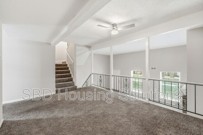 Foto del edificio - 6601 E 128th St