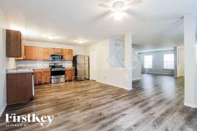 Building Photo - 12662 Courage Crossing