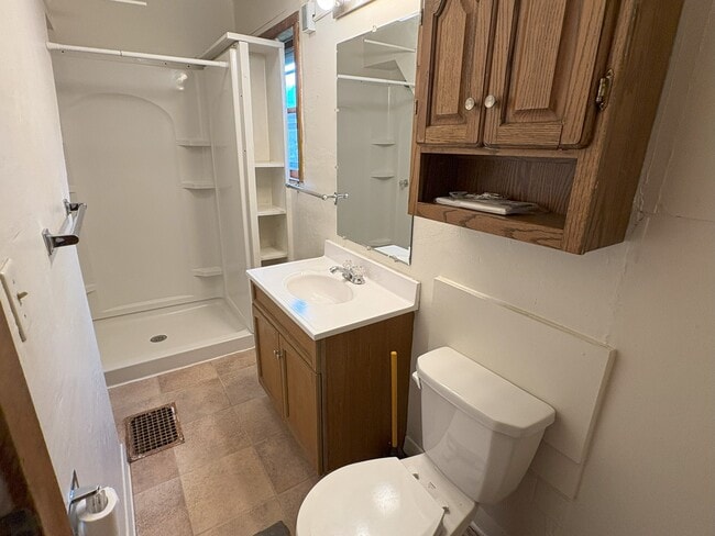 Foto del edificio - 1116 E Davenport St