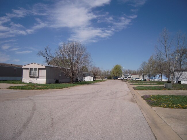 Building Photo - 501 Wrights Landing Rd