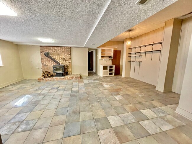 Foto del edificio - 1688 E Anson St