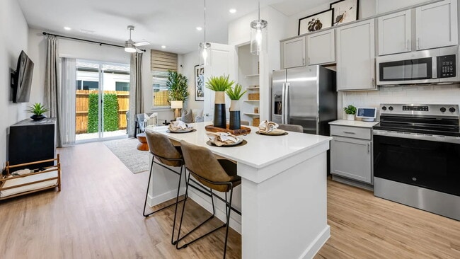 Foto del edificio - 220 W Melissa Rd