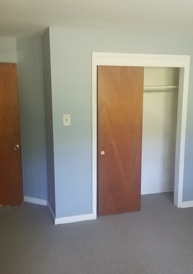 Foto del edificio - 4429 Rosemont Ave