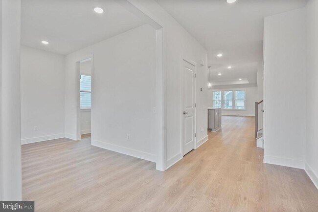 Building Photo - 42779 Cannon Chapel Dr