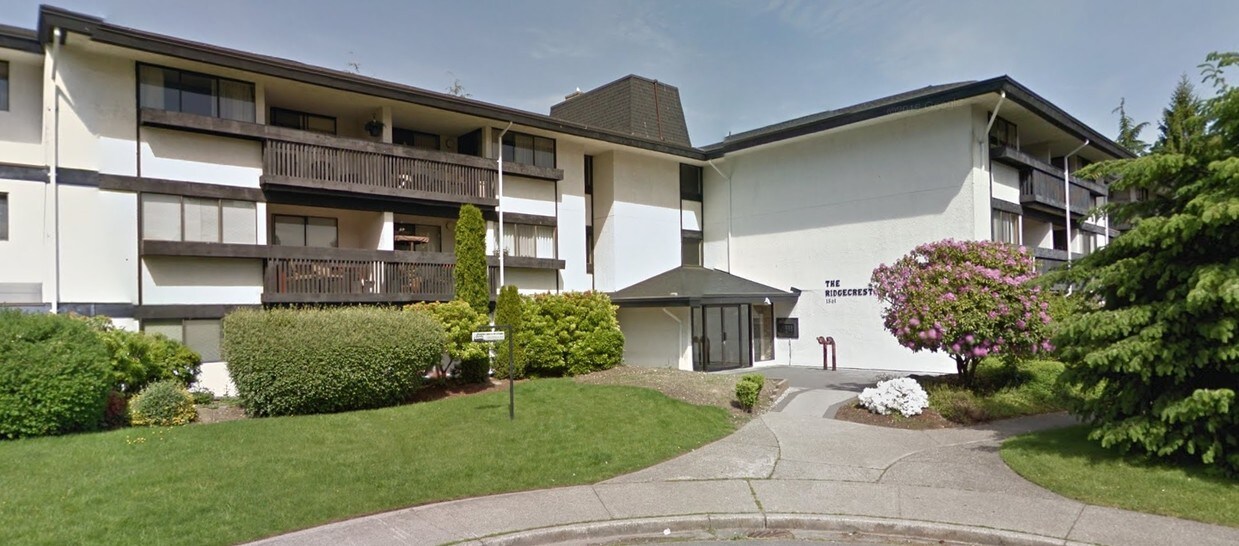 Building Photo - Ridgecrest