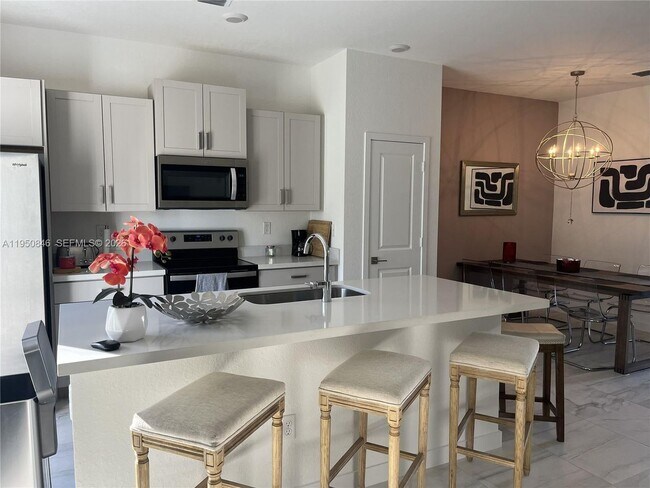 Foto del edificio - 784 SE 19th St