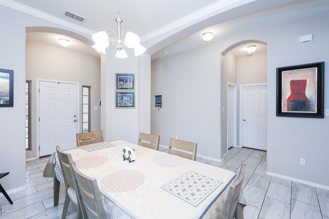 Foto del edificio - 303 Rockpile Creek Ln
