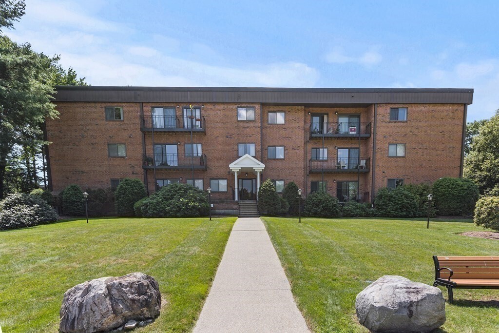 181 Littleton Rd Unit 245, Chelmsford, MA 01824 Condo for Rent in