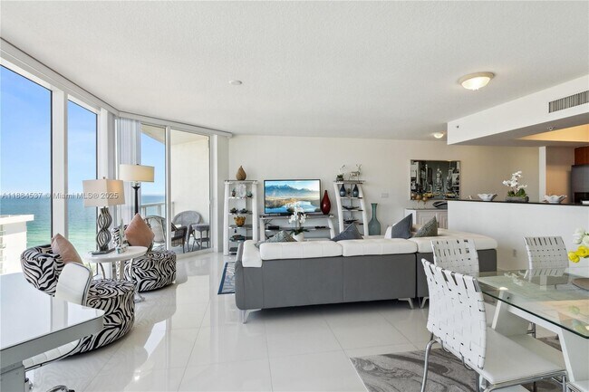 Foto del edificio - 16699 Collins Ave