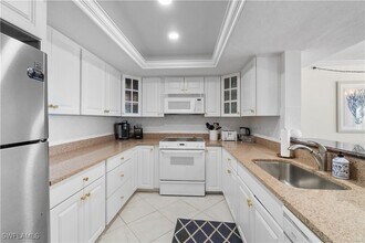Building Photo - 9715 Gulf Shore Dr