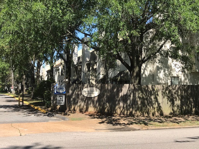 Foto del edificio - 5624 Clarke Address
