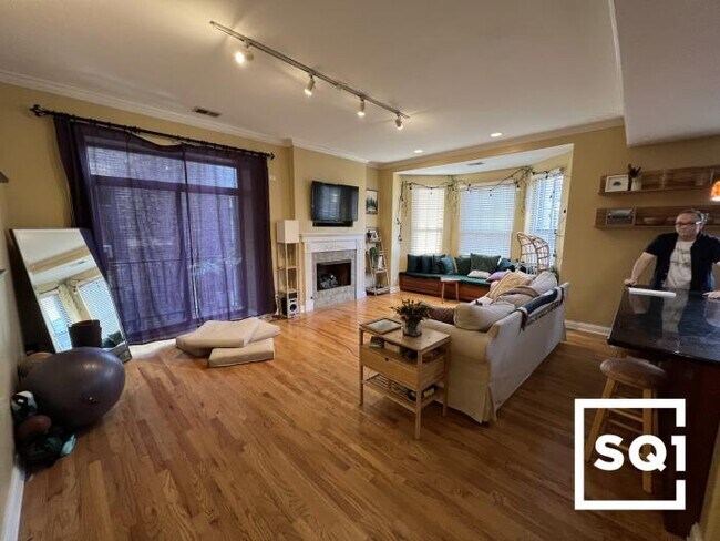 Foto del edificio - 2 bedroom in Chicago IL 60613