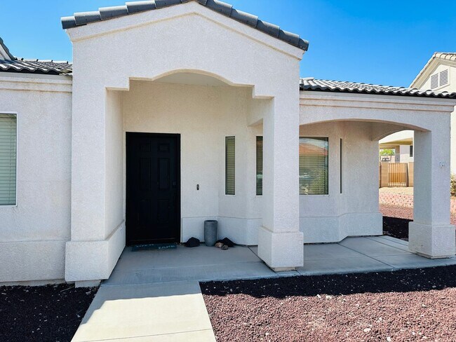 Foto del edificio - WINTER VACATION RENTAL Fully Furnished 3BD/2BA Bullhead City, AZ in Sunridge Estates