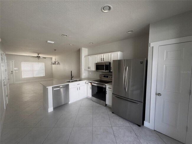 Foto del edificio - 4478 SW 49th Ave