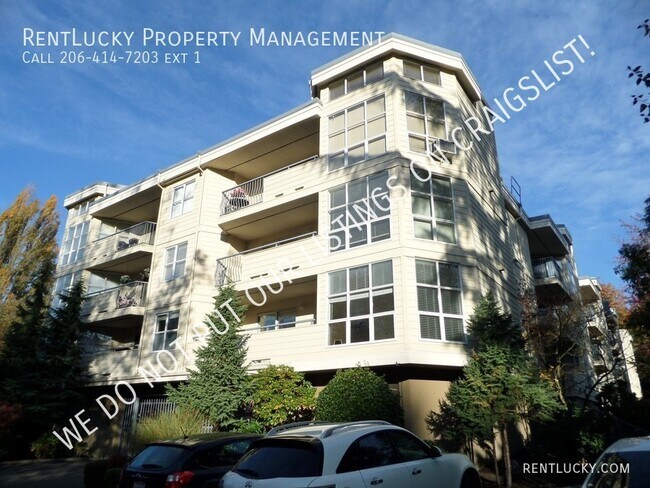 Building Photo - 424 102nd Ave SE