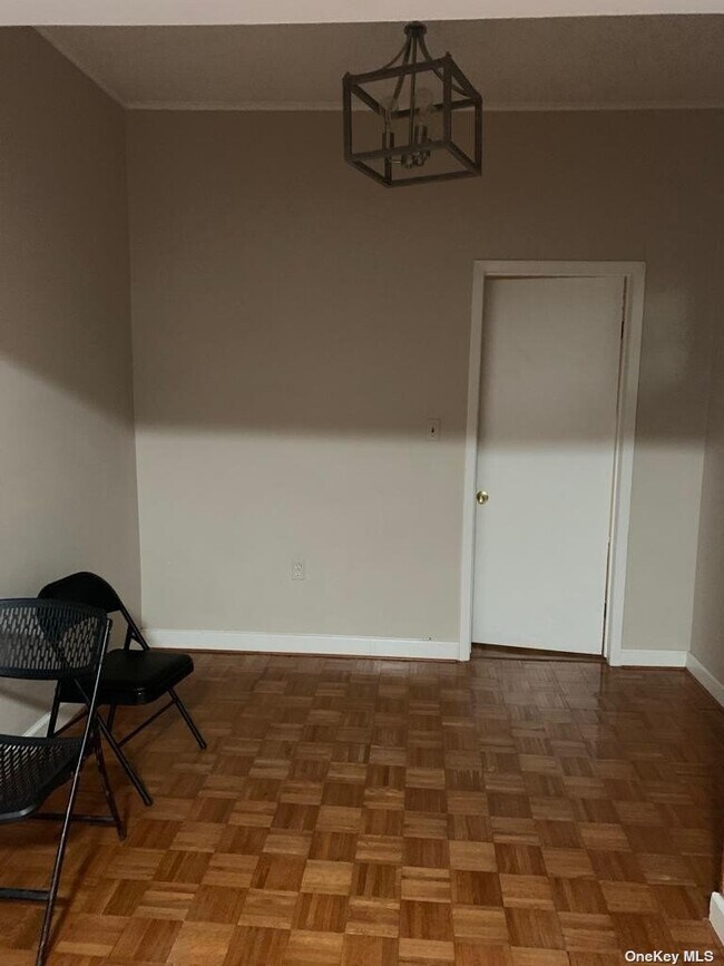 Foto del edificio - 58 Hemlock St