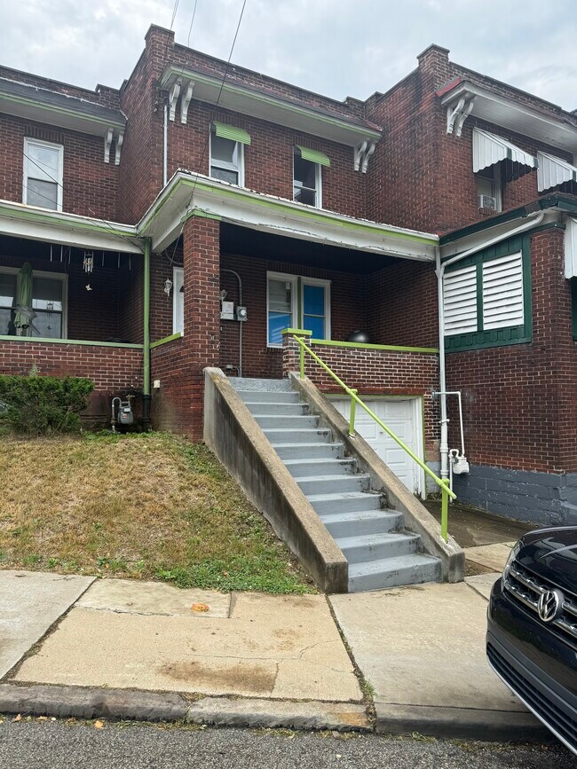 Foto del edificio - 1118 Paulson Ave