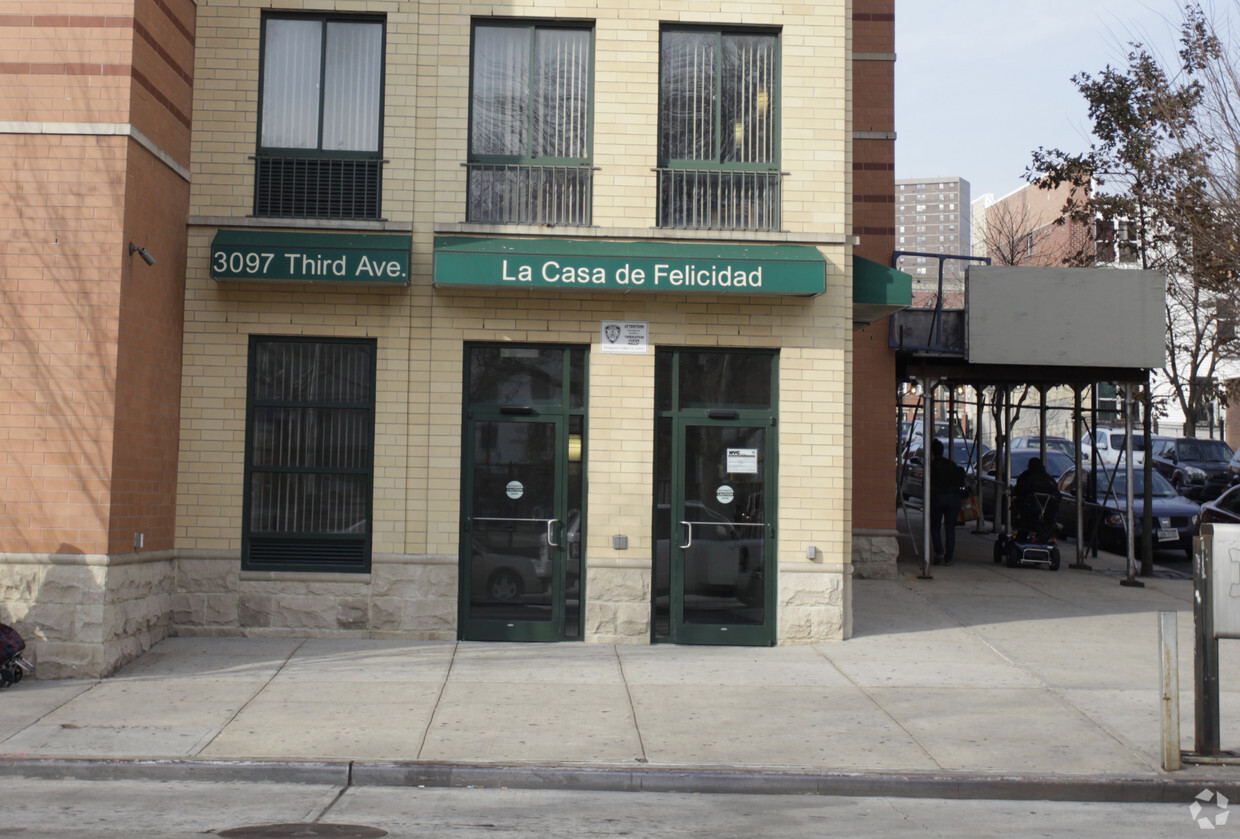 Foto del edificio - La Casa De Felicidad