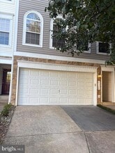 Building Photo - 21784 Oakville Terrace