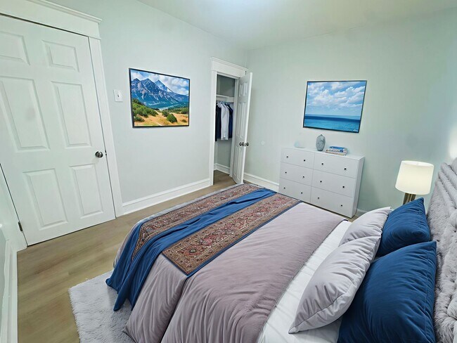 Foto del edificio - Rehabbed 3bd/1.5bth House with Backyard!! SECTION 8 ONLY!!