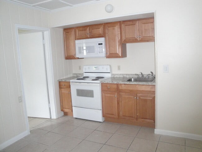 Photo - 1101 Summer St Apartment