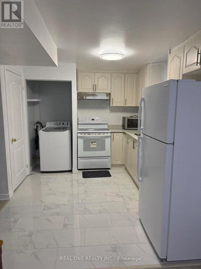 Building Photo - 826 Winterton Way