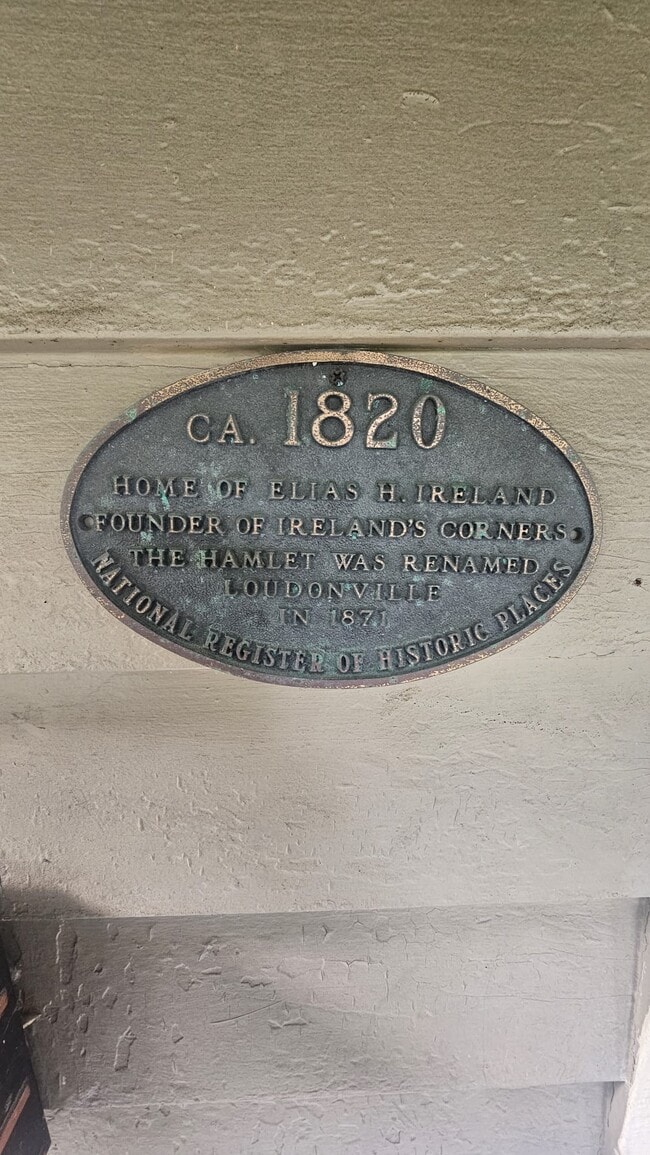 Building Photo - 427 Loudon Rd