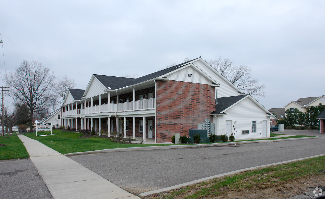 Primary Photo - Center Street Commons