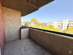 Building Photo - 8726 Burton Way