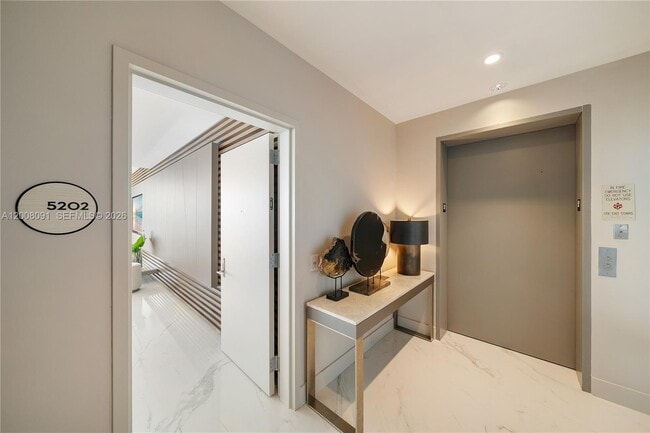 Foto del edificio - 3131 NE 7th Ave