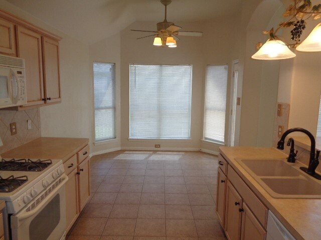 Foto del edificio - 32510 Decker Oaks Dr