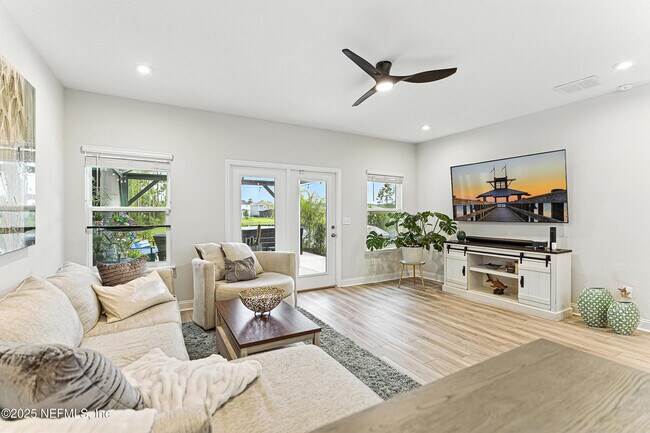 Foto del edificio - 105 Meadow Creek Dr