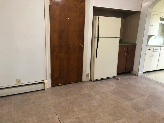 Foto del edificio - 1322 W Main St
