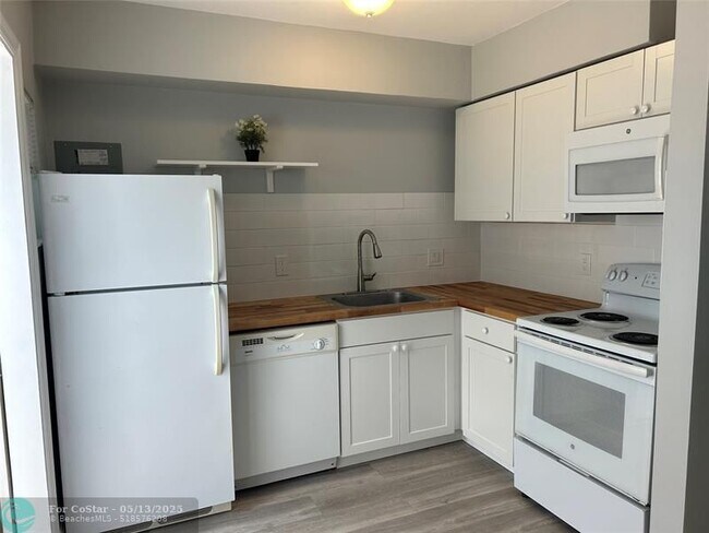 Foto del edificio - 840 NE 17th Ave