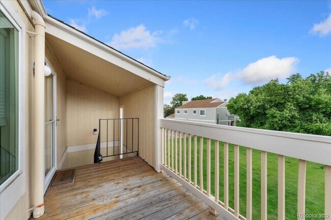 Building Photo - 8770 Chase Dr