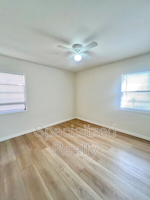 Building Photo - 500 Hill Dr