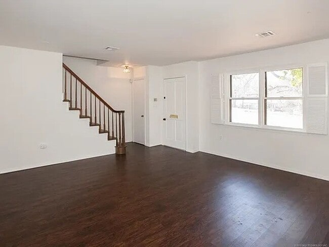 Building Photo - Condo for lease