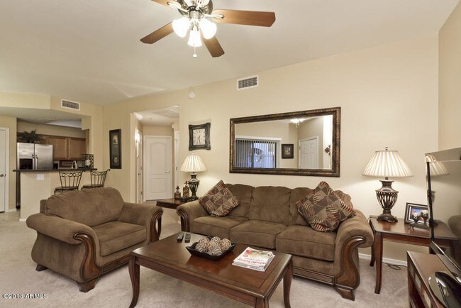 Foto del edificio - 9151 W Greenway Rd