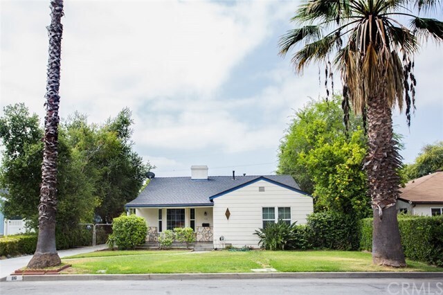 Primary Photo - 116 W Floral Ave