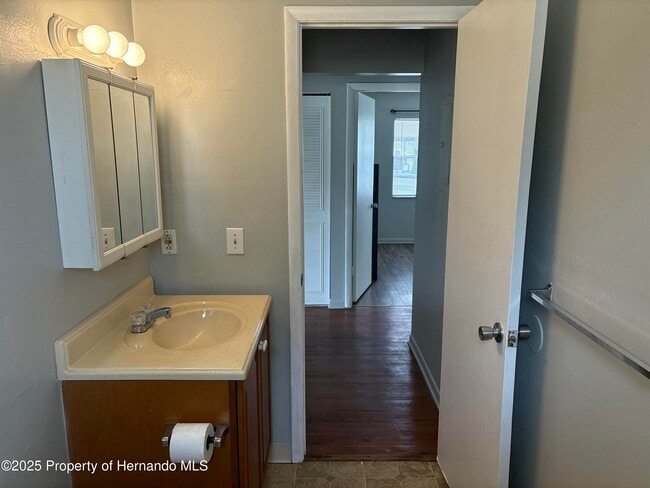 Building Photo - 10314 Usher St