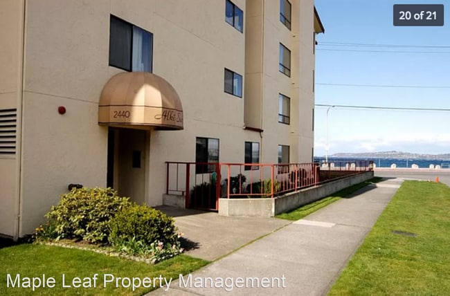 Building Photo - 2440 Alki Ave SW