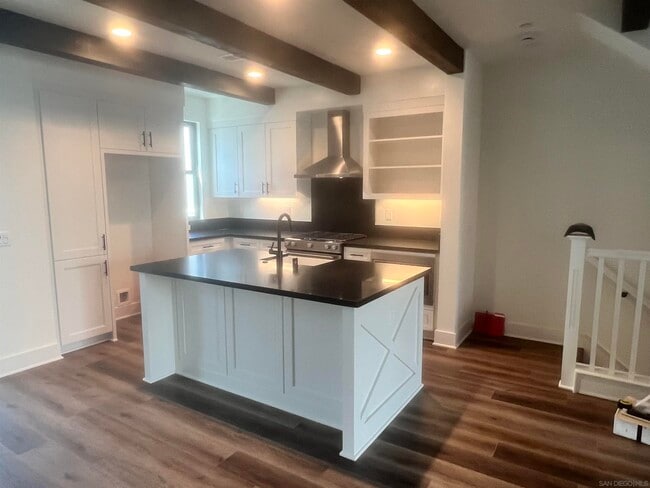 Building Photo - 1301 Bergamo Pl