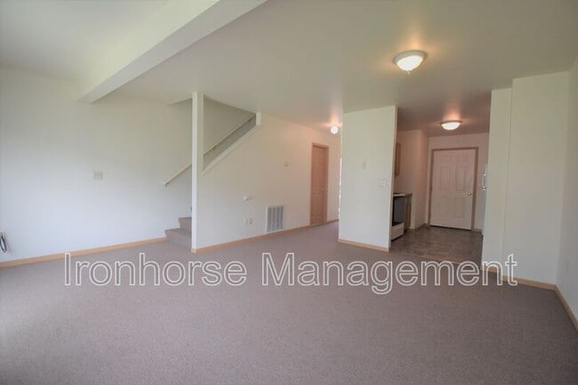 Building Photo - 2460 Wheeler Dr