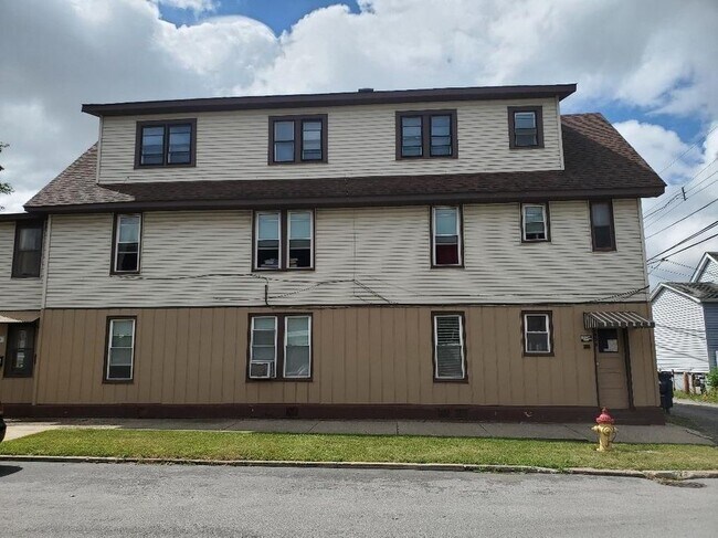 Foto del edificio - 2404 White Oak Ave