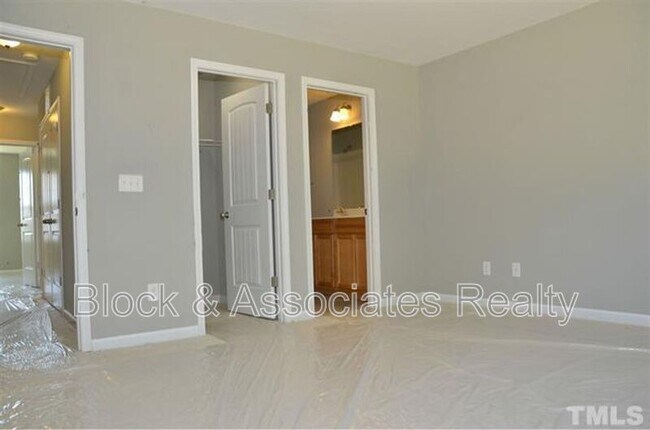Building Photo - 9939 Sweet Basil Dr