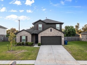 Building Photo - 420 Magnolia Ln