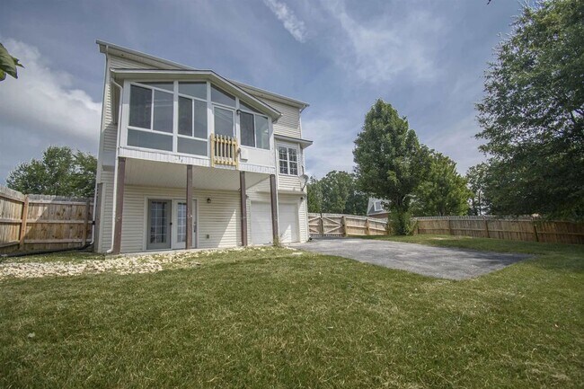 Foto del edificio - 1075 New Village Dr NW
